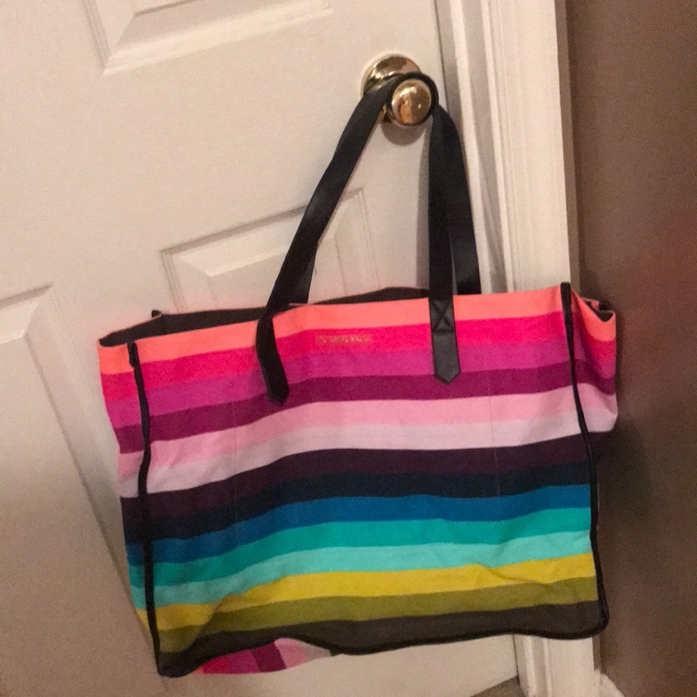 Victoria’s Secret bag- new
